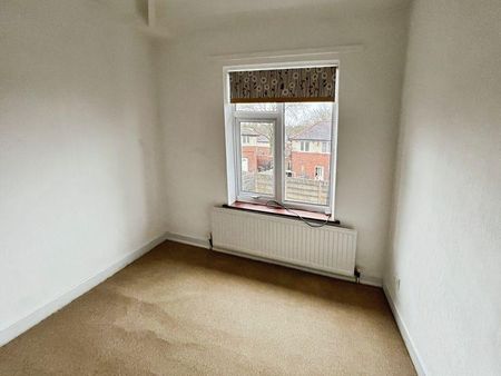 3 bedroom terraced house to rent - Photo 4