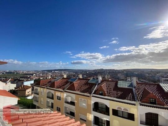 4 room luxury Apartment for rent in Vila Cha (Mina), Amadora, Lisbon - Photo 1