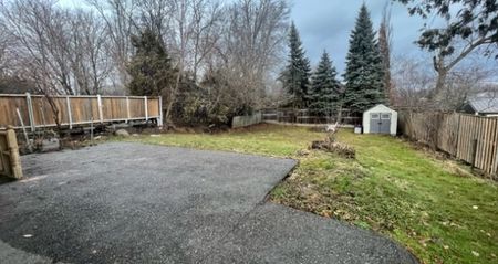 322 Forest Ave Lower Orillia | $1550 per month | Utilities Included - Photo 3