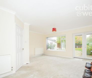 3 bedroom semi-detached house to rent - Photo 1