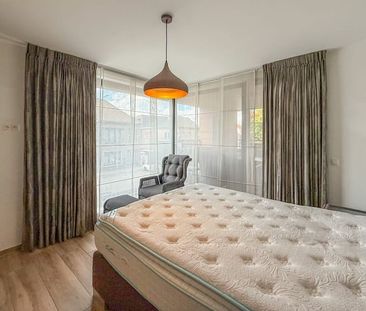 Appartement te huur - Foto 2