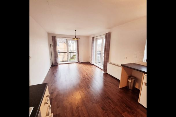 2 Bed Flat, Pipkin Court, CV1 - Photo 1