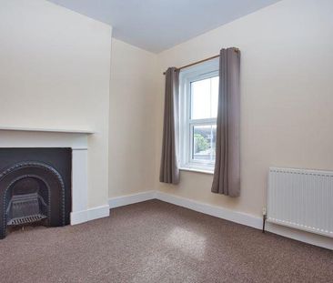 2 bedroom maisonette to rent - Photo 3