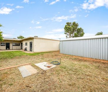 Neat Family Home - Photo 6