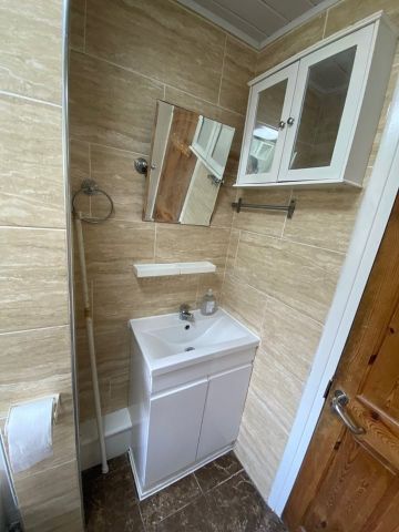 2 Bed Flat, Croydon, CR0 - Photo 4