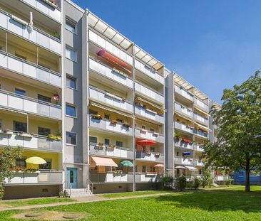 Schöne 3,5-Zimmerwohnung, große Küche mit Fenster! - Photo 1