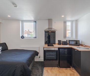 Room in a Shared House, Waveley Road, CV1 - Photo 2