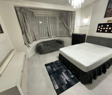 Room in a Shared Flat, Dollis Hill Avenue, NW2 - Photo 4