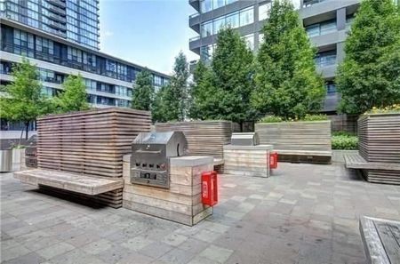 For Lease - 4 Spadina Avenue Unit# 811, Toronto, Ontario - Photo 5