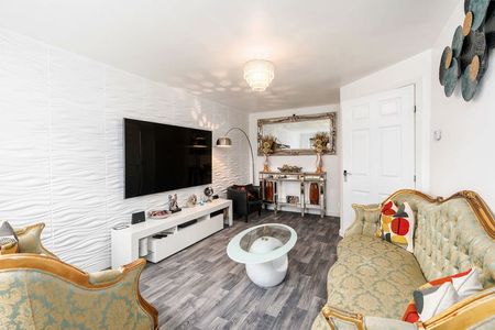 Sceptre Avenue - Photo 3