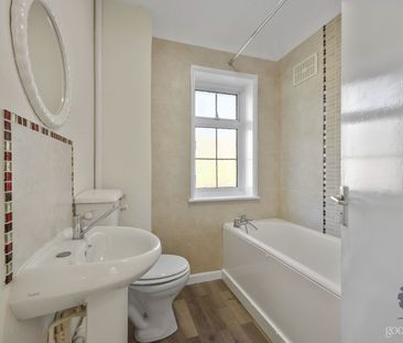 Love Lane, Morden, SM4 - Photo 1