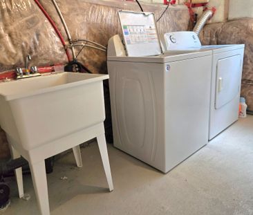 For Lease - 93 Allegra Drive Unit# Upper, Wasaga Beach, Ontario - Photo 1