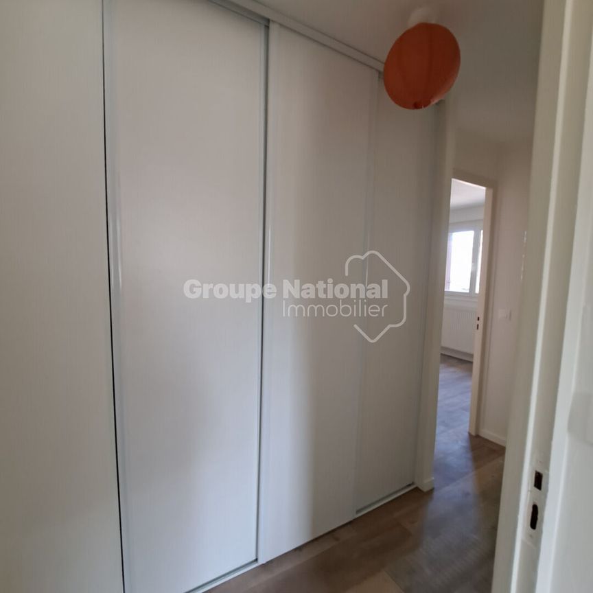 Appartement T4 de 72.30m2 - 185 Avenue Charles de Gaulle 69160 TASSIN LA DEMI-LUNE, - Photo 1