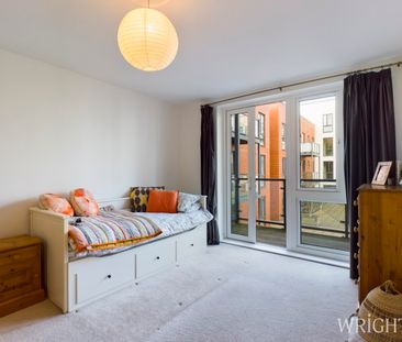 2 bedroom Apartment - Salvisberg Court, Otto Road - Photo 6