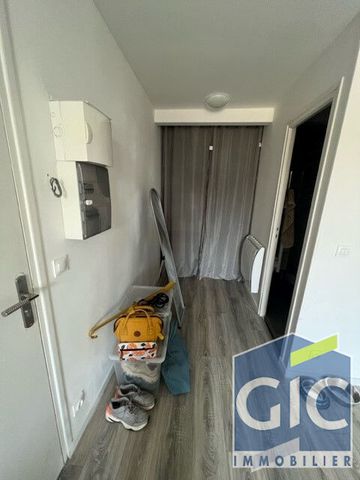 Location Appartement 1 pièce 23m² - Photo 2