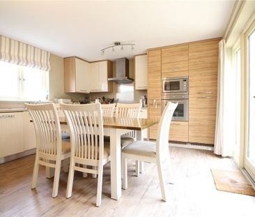 4 bedroom detached house to rent - Photo 6