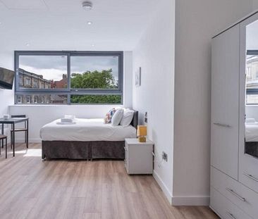 Fantastic studio in the City Centre - Photo 1