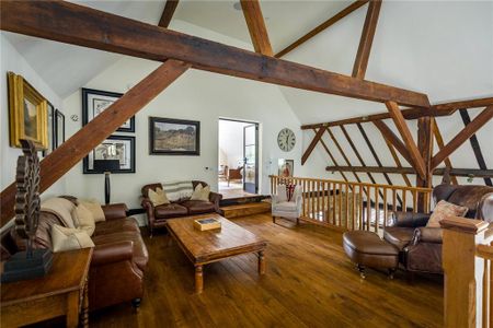 4 bedroom detached house to rent - Photo 3