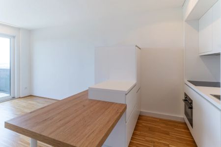 Serviced Apartment! All inclusive (Strom, Heizung, Internet + TV, Fitness) Wohnen im TABA Tower! - Photo 2