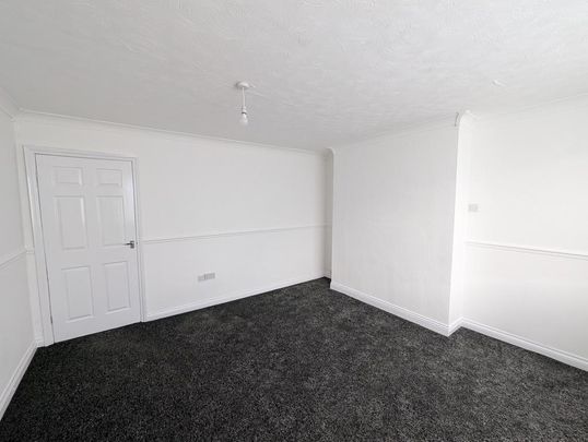 4 bedroom house to rent - Photo 1