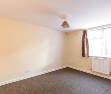 2 Bed Flat, Pigott Avenue, BS13 - Photo 1