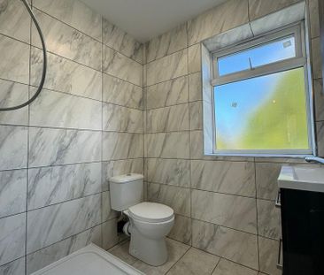 3 bedroom semi-detached house to rent - Photo 6