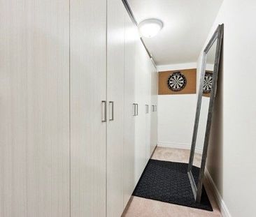 For Lease - 20 Mack Clement Lane, Richmond Hill, Ontario - Photo 2
