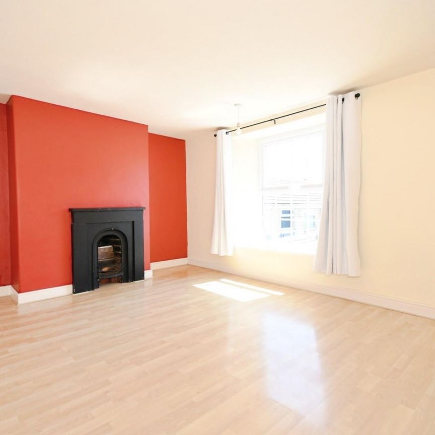 3 bedroom House To Let - Photo 1