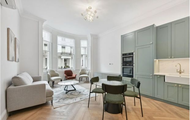 2 Bed Flat, Trebovir Road, SW5 - Photo 1