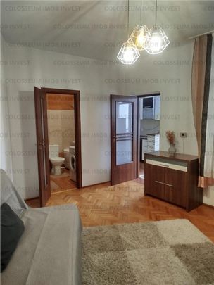 COLOSSEUM;Garsoniera mobilat utilat 5 min Piata Sfatului.... - Fotografie 1