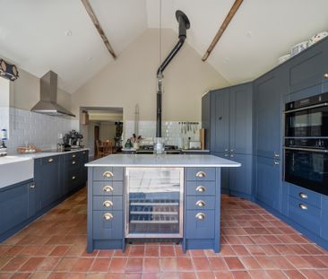 5 bedroom semi-detached house to rent - Photo 1