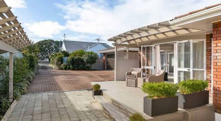 3 Bedrooms, Milford - Photo 4