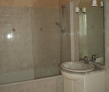 Location Appartement 2 pièces 33m² COGNAC 16100 - Photo 4