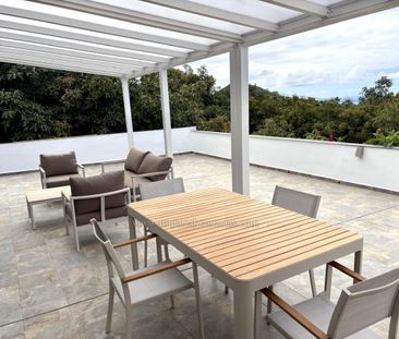 Coqueta casa terrera con gran terraza en alquiler - Photo 1