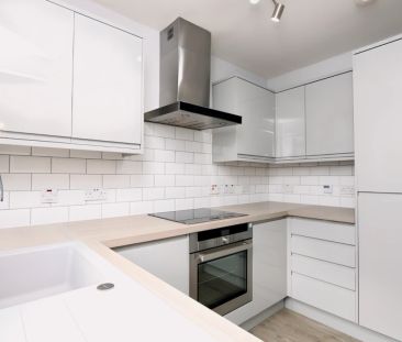 2Bedrooms, 1Bathrooms - Photo 2