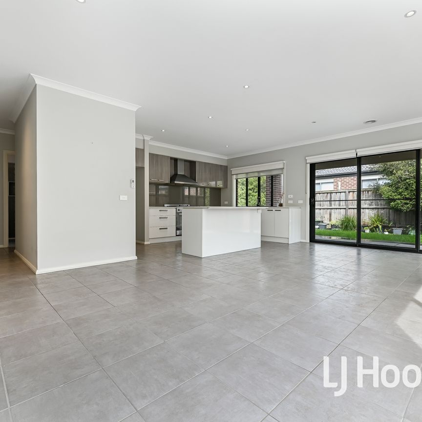 Four Bedroom Home! - Photo 1