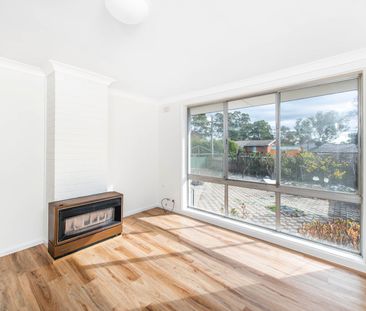 141 Ross Smith Crescent, Scullin ACT 2614 - House For Rent | Domain - Photo 2