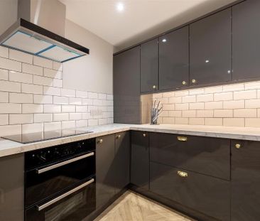 Room 3, 300 Beersbridge Road, Belfast, BT5 5DY - Photo 6