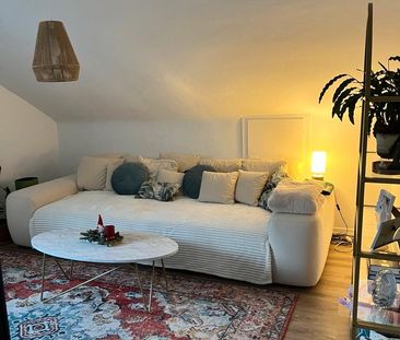 Gemütliche Dachgeschosswohnung in Schwanheim - Photo 2