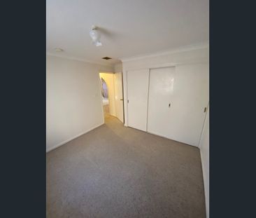 4 BEDROOM HOUSE LOCATED HILLVUE - Photo 3