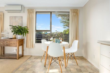 32a Transom Close, Porirua - Photo 5