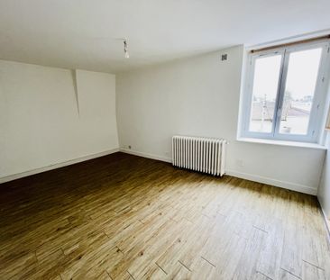 Location Appartement 3 pièces 60m² CHATELLERAULT 86100 - Photo 1