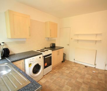 2 bedroom terraced house to rent - Photo 6