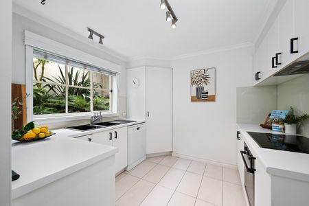4 / 9 Montgomery Court - Photo 3