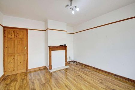 Ives Road, Langley, SL3 - Photo 2