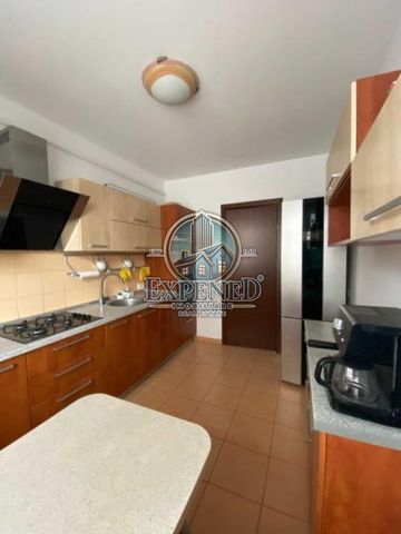 Inchirieri Apartamente 3 camere Bucuresti - Photo 5