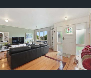 Quiet Court Living with Space, Comfort & Potential - Photo 2