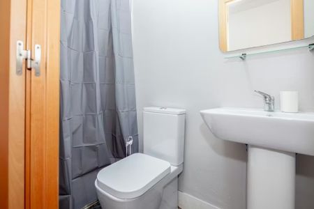 Avinguda del Port, Valencia, Valencian Community 46021 - Photo 3