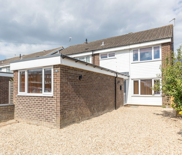 1 bedroom in a house share to rent - Photo 2