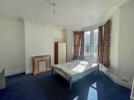 Victoria Park, Fishponds, BS16 2HJ - Photo 2